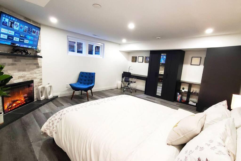 Renovated Guest Suite Near The Lake & High Park In Toronto! Buitenkant foto