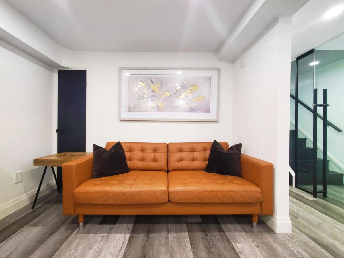 Renovated Guest Suite Near The Lake & High Park In Toronto! Buitenkant foto